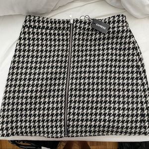 Express Houndstooth Front Zipper Skirt